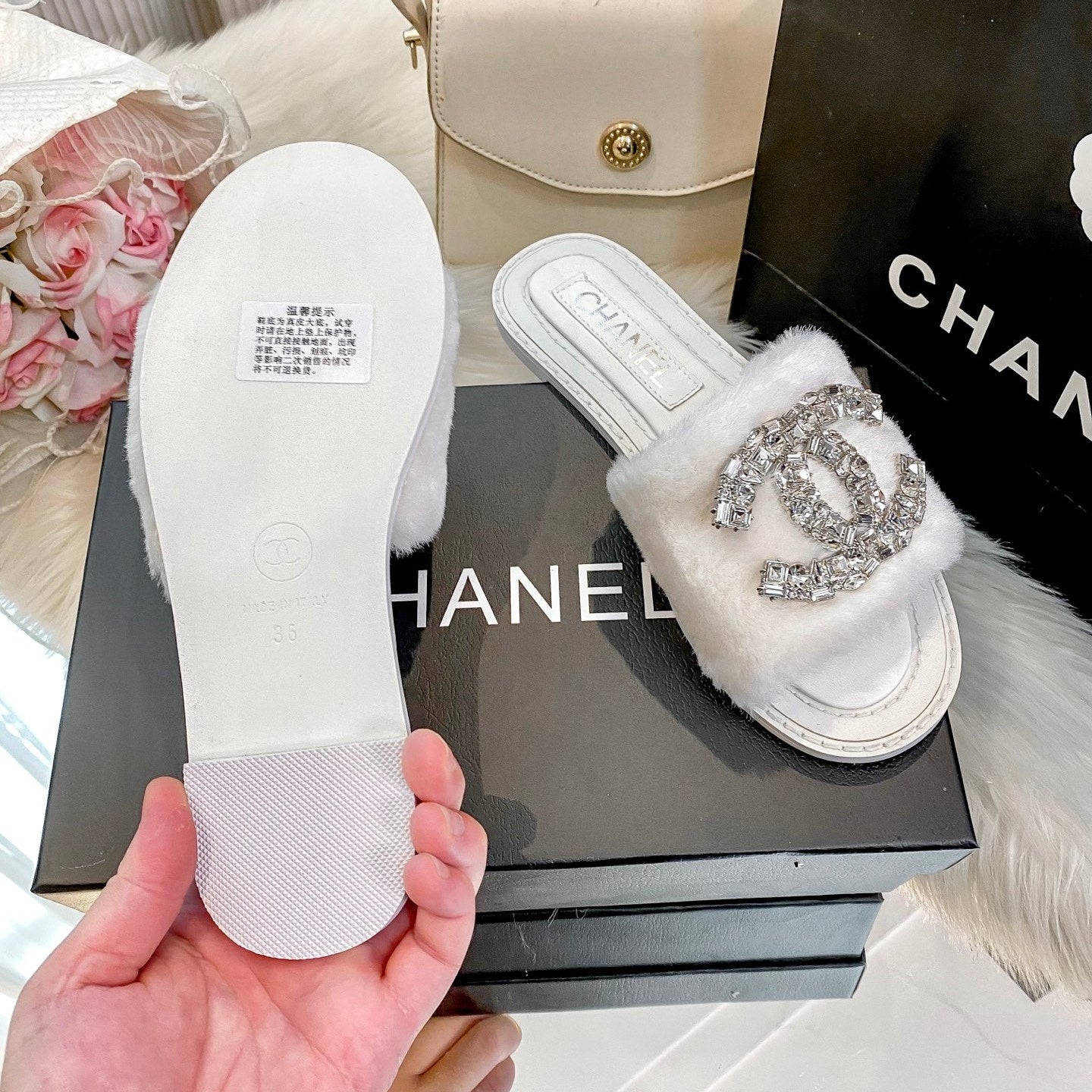 Rhinestone wool slippers