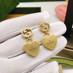 Heart-engraved Earrings