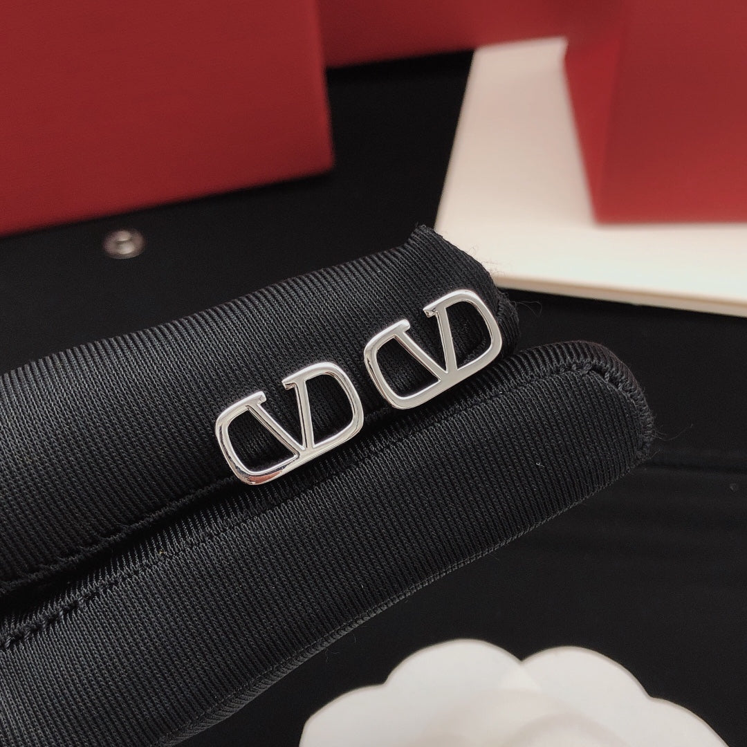 Fashionable Mini Stud Earrings