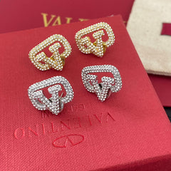 Fashionable Mini Diamond Stud Earrings