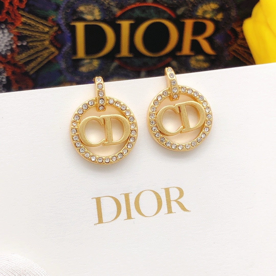 Elegant Diamond Round Earrings