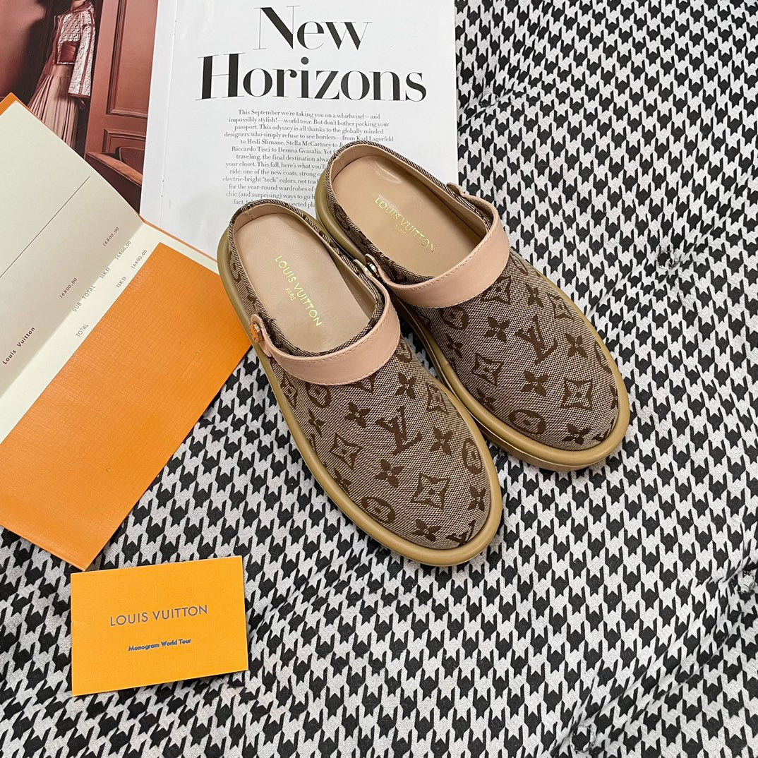 Fashionable printed thick-soled slippers