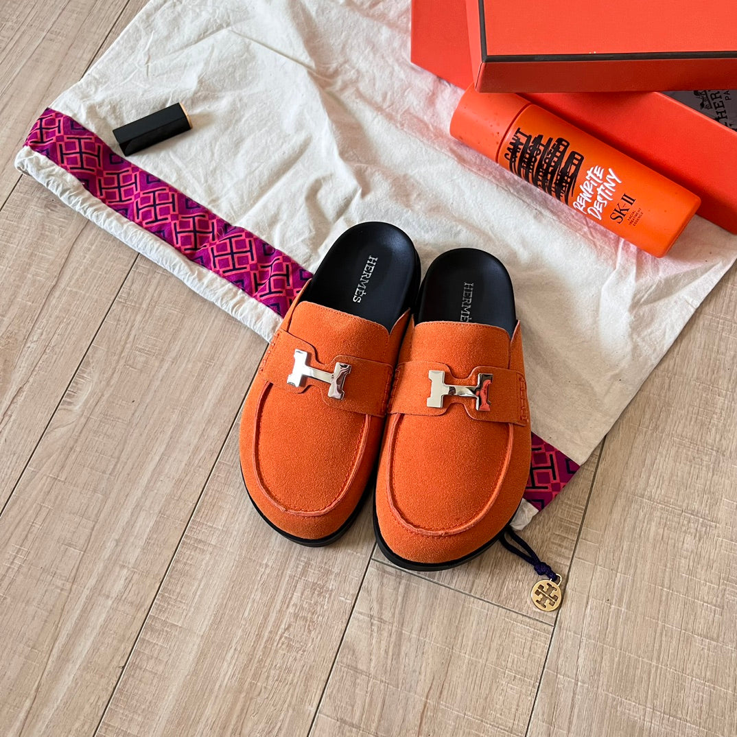 Classic Metal label suede half-covered shoes