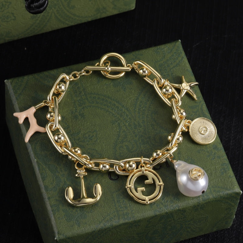 Pearl Starfish Pendant Bracelet