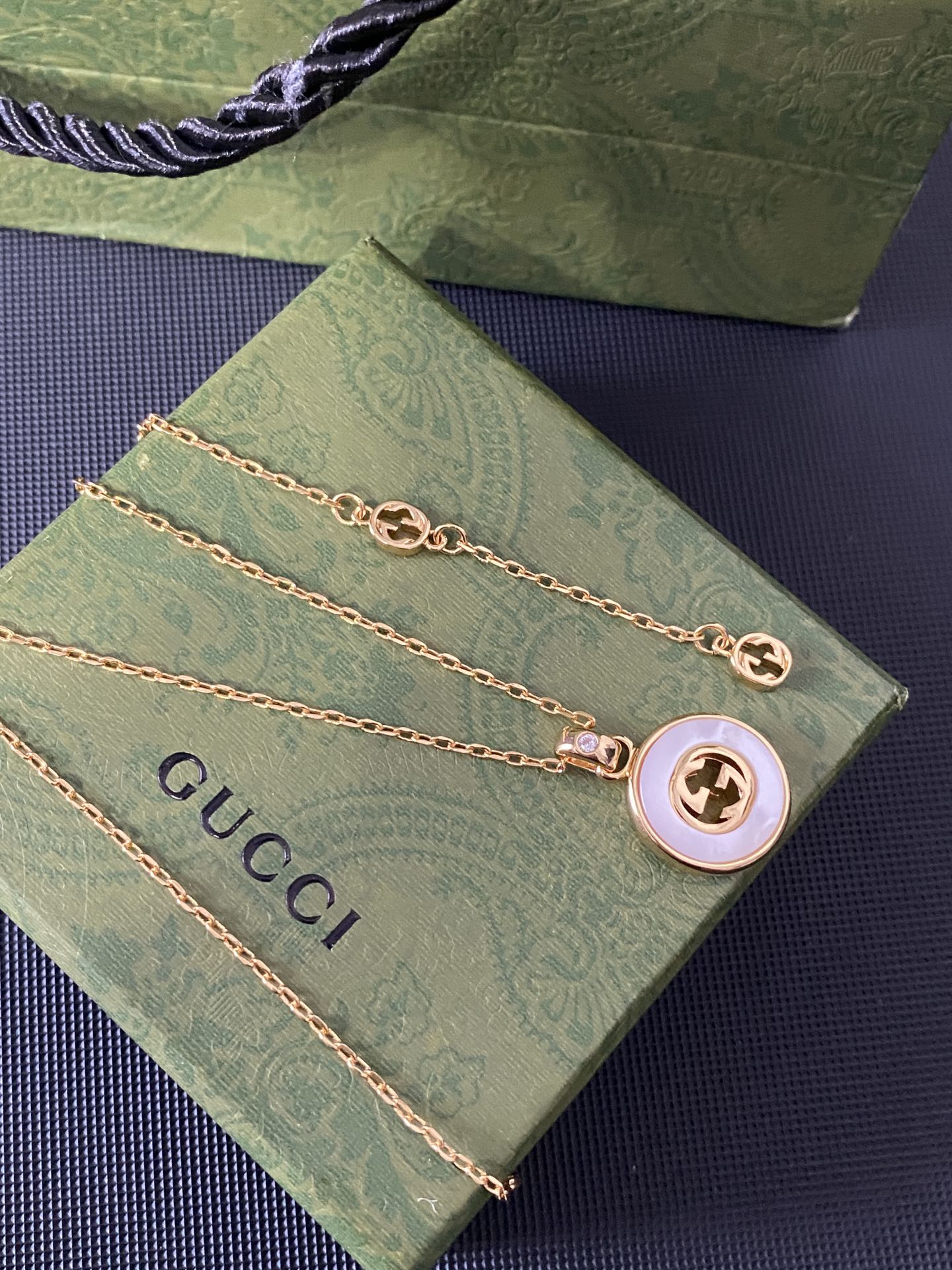 Mother-of-Pearl Hollow Diamond Necklace