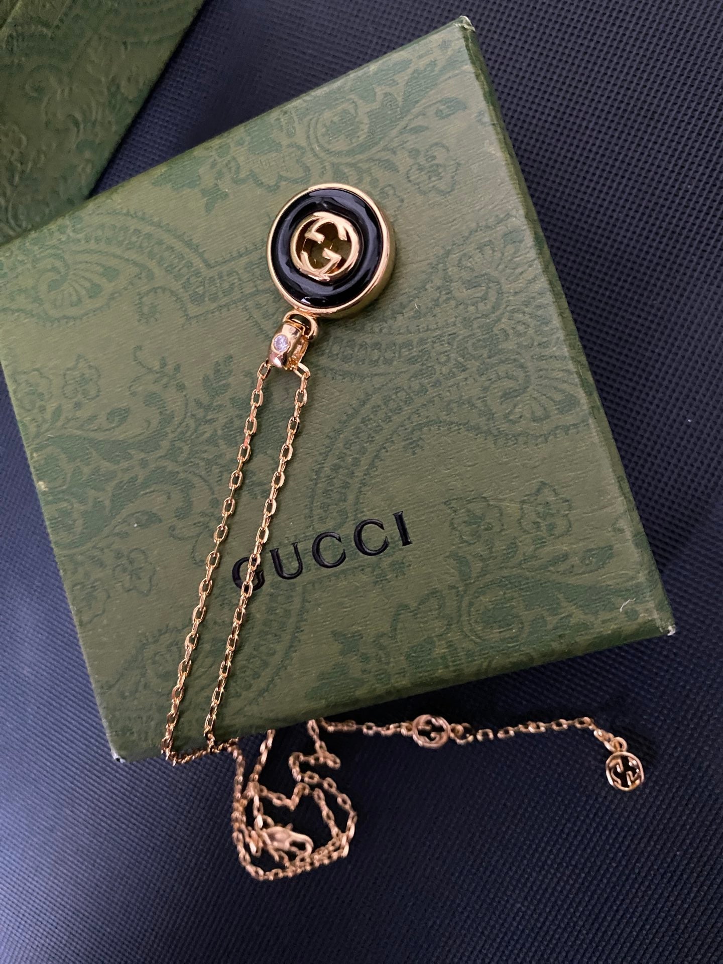 Mother-of-Pearl Hollow Diamond Necklace