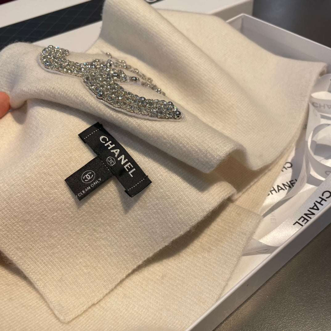 Crystal Diamond  Knit Scarf