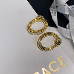 Hollow Avatar Oval Earrings