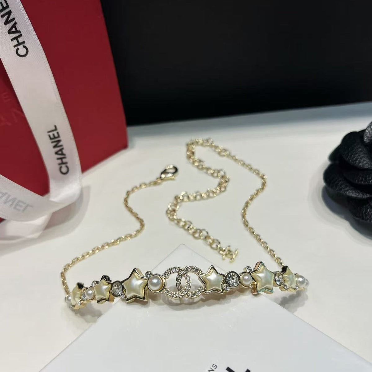 Stars Choker