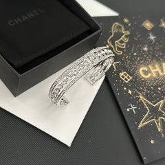 Fashionable diamond open bracelet