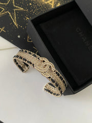 Fashionable metal patchwork bracelet