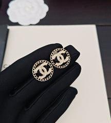 Hollow Diamond Round Earrings