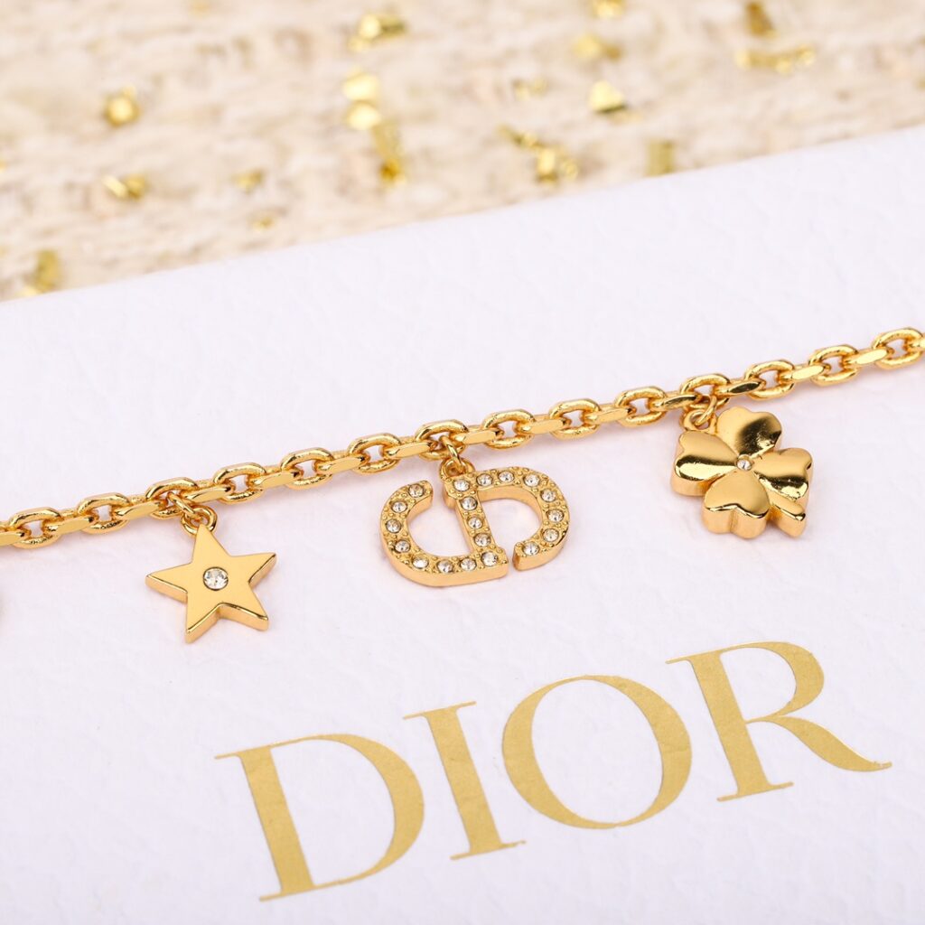 Four-Leaf Clover Lucky Bracelet