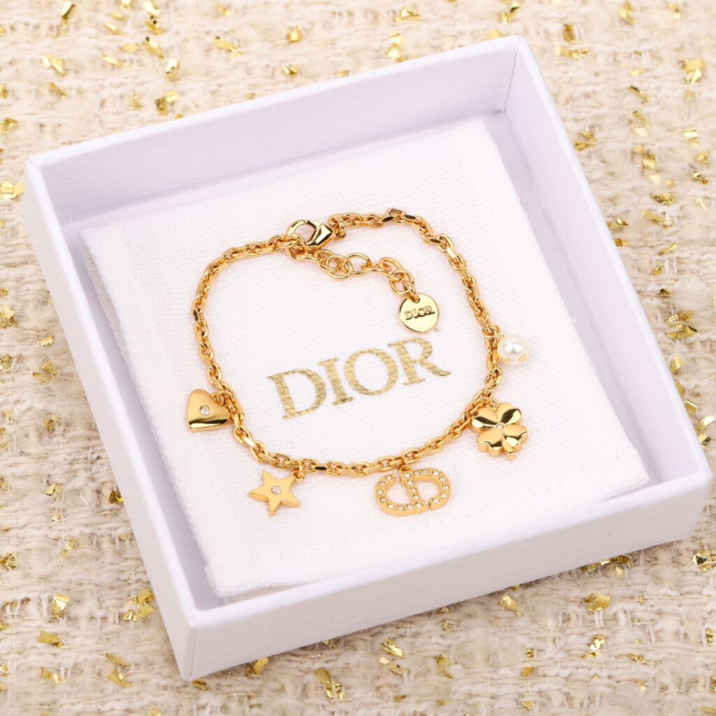 Four-Leaf Clover Lucky Bracelet