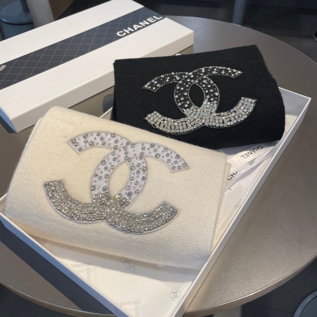 Crystal Diamond  Knit Scarf
