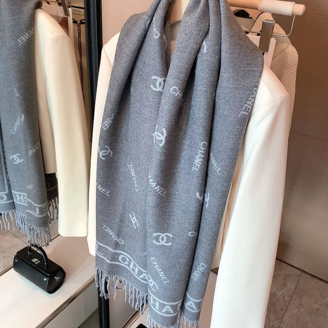 Simple  Letter Cashmere Scarf Shawl