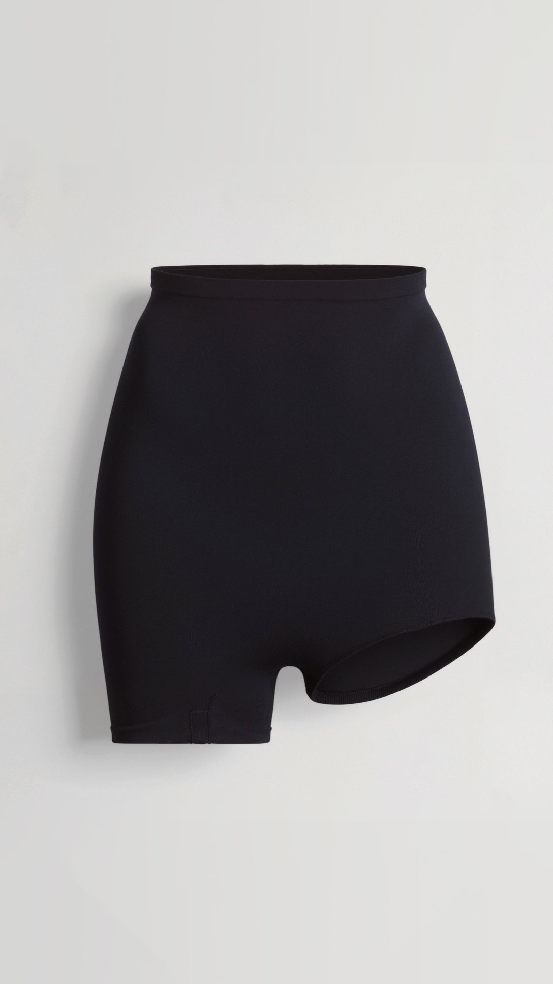 Seamless Short Left Leg Exposed