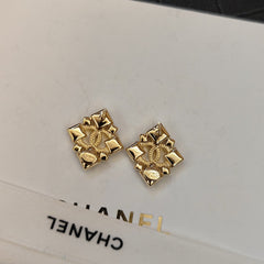 Rhombus Diamond Earrings