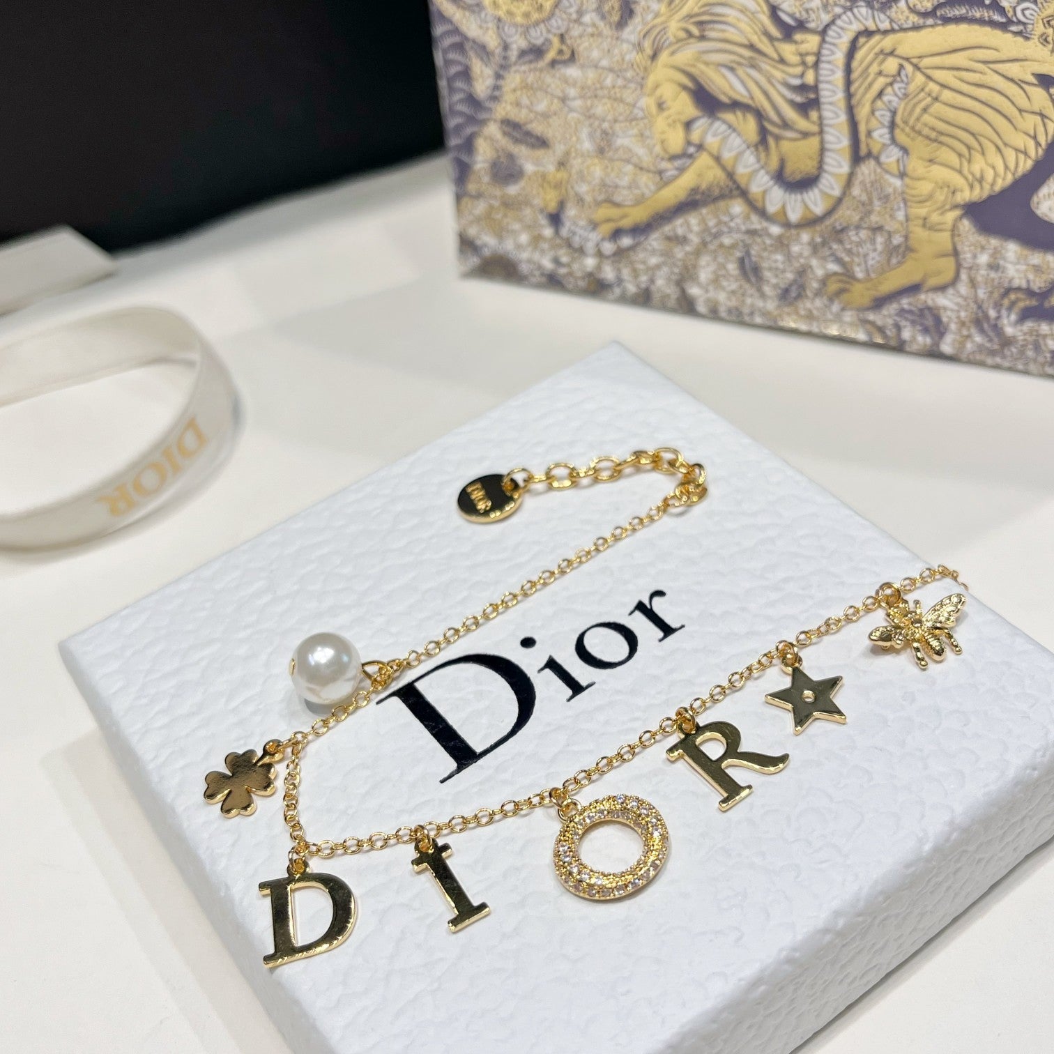 Floral Star Pearl Bracelet