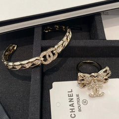 Diamond open bracelet