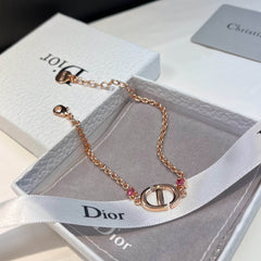 Stylish simple bracelet