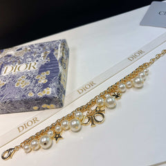 Pearl Lucky Bracelet