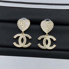 Fashionable heart earrings