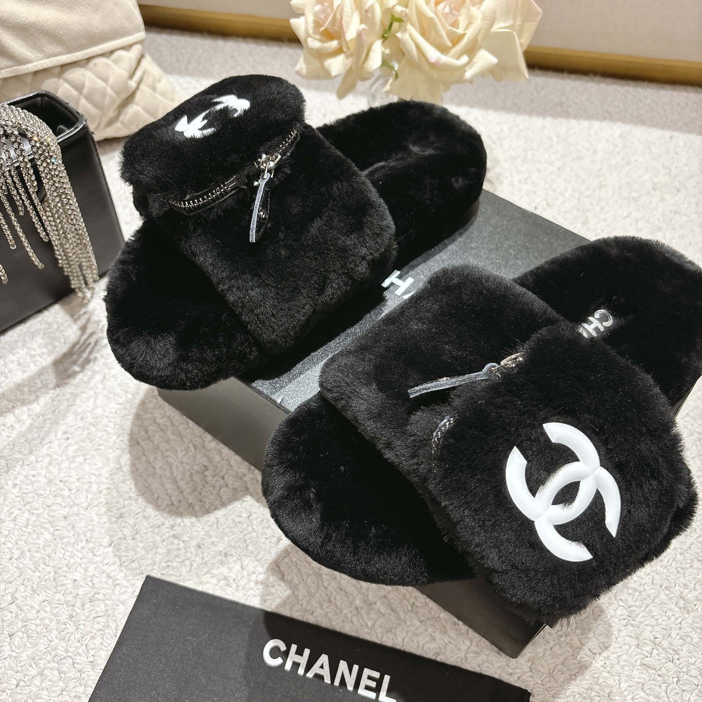 Pocket wool slippers