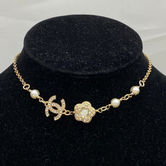 Elegant diamond necklace