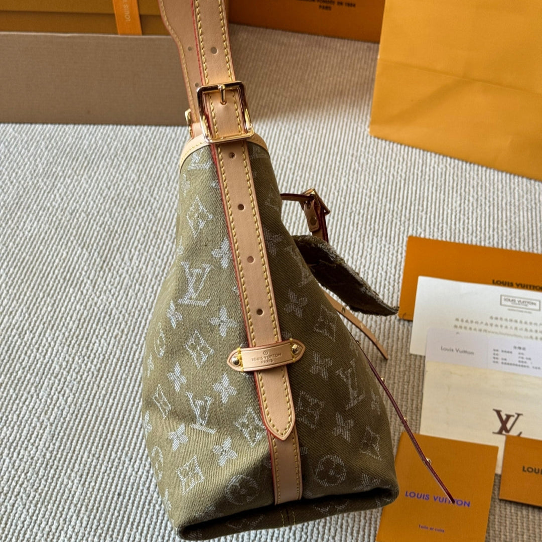New brown embossed small shopping bag