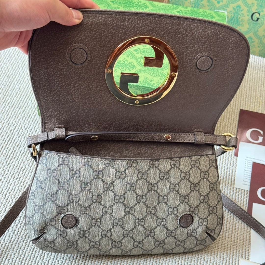 Gold Label Vintage Underarm Messenger Bag