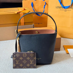 Padlock leather handbag