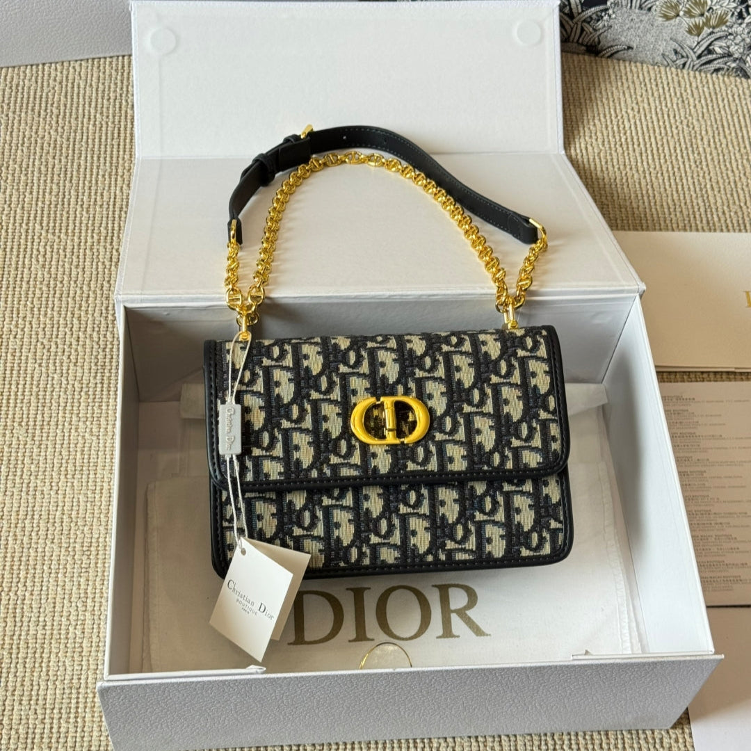 Elegant Square Embossed Chain Bag