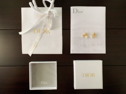 Classic Elements Tassel Pearl Earrings