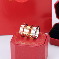 Classic 6-Diamond Ring