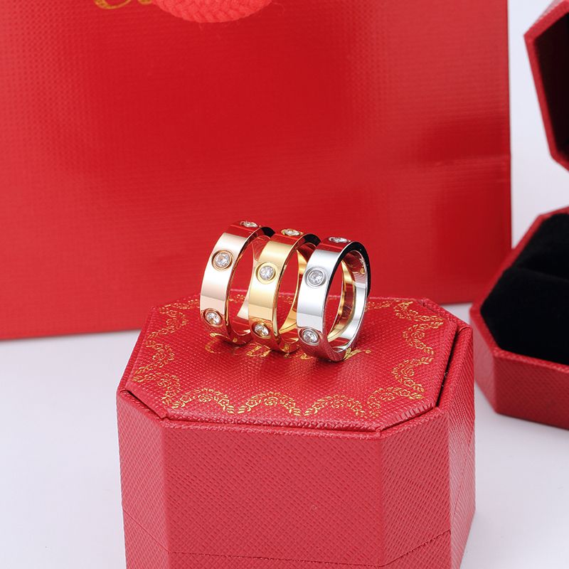 Classic 6-Diamond Ring