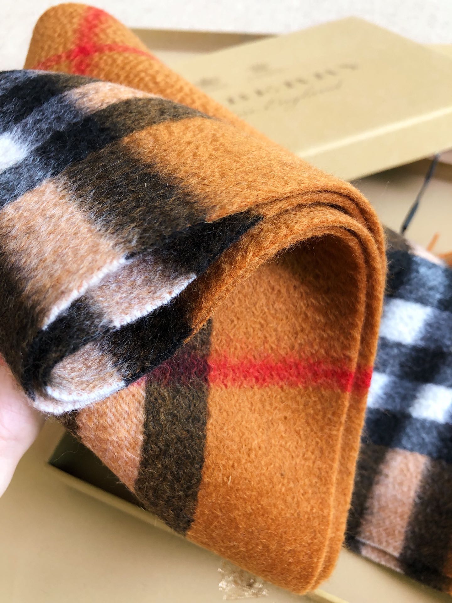 Classic cashmere plaid scarf