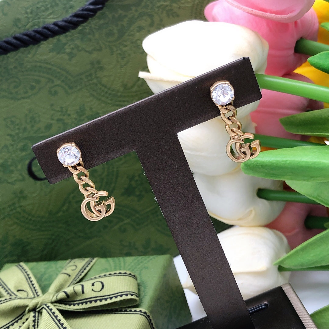 Fashion earrings