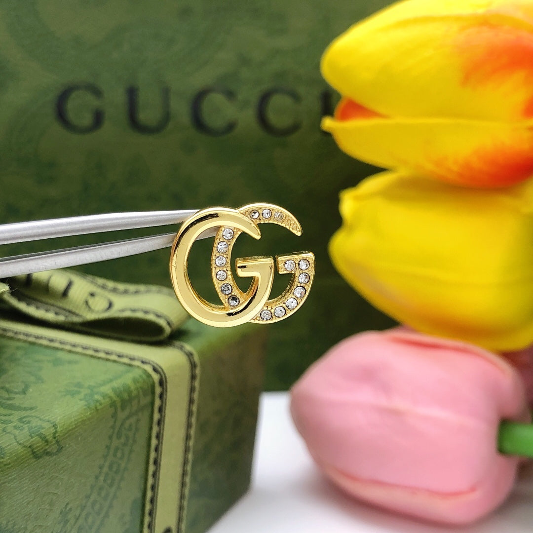 Fashionable diamond patchwork earrings