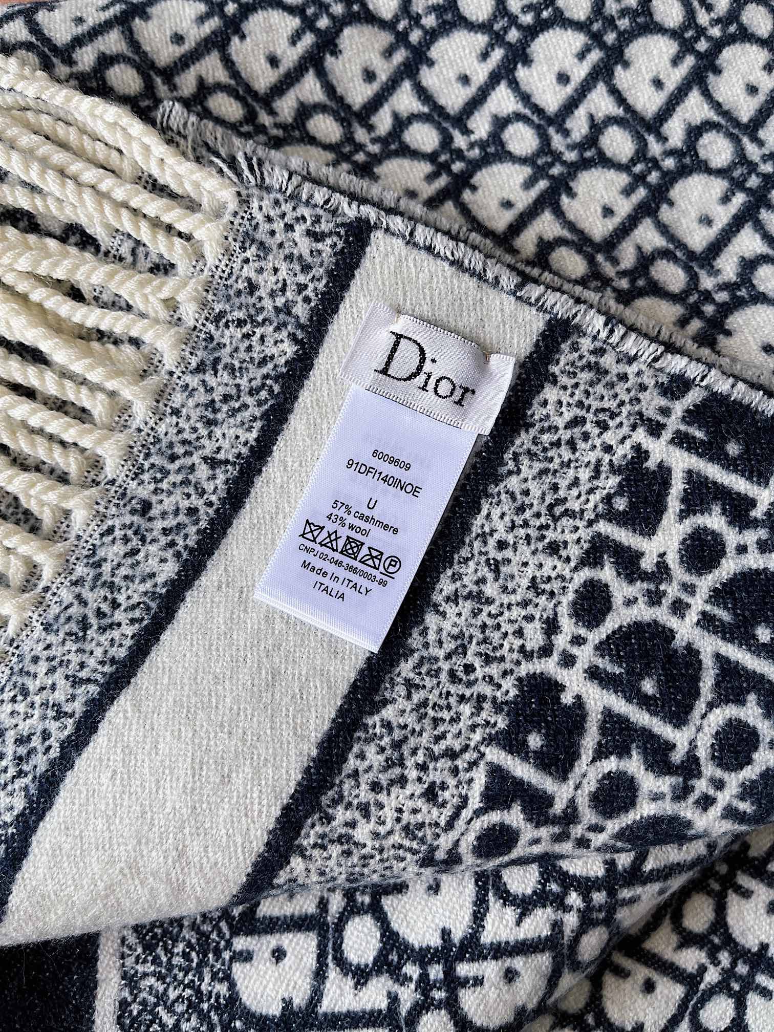 100% Cashmere Shawl Scarf