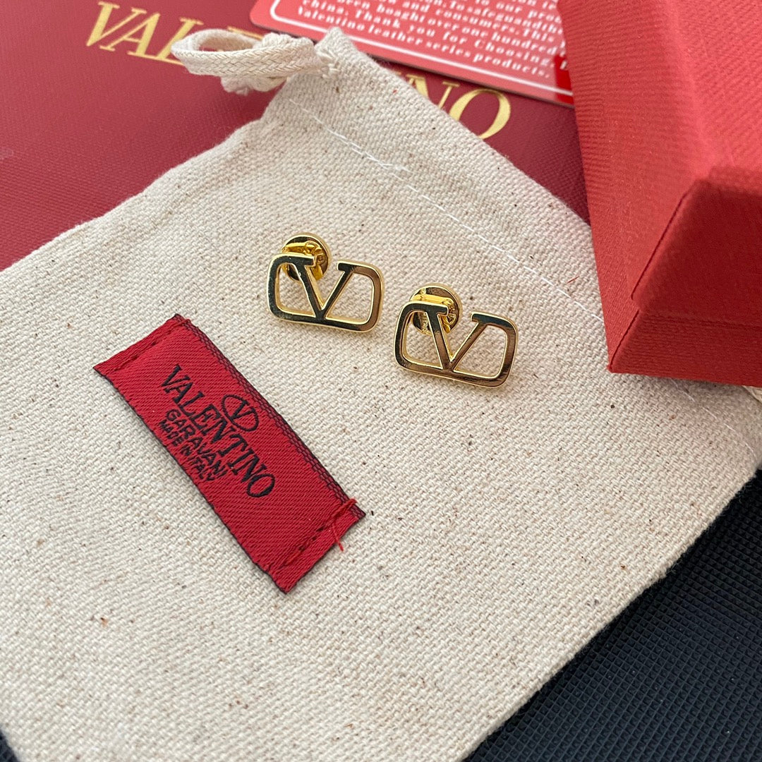 Fashionable Mini Stud Earrings