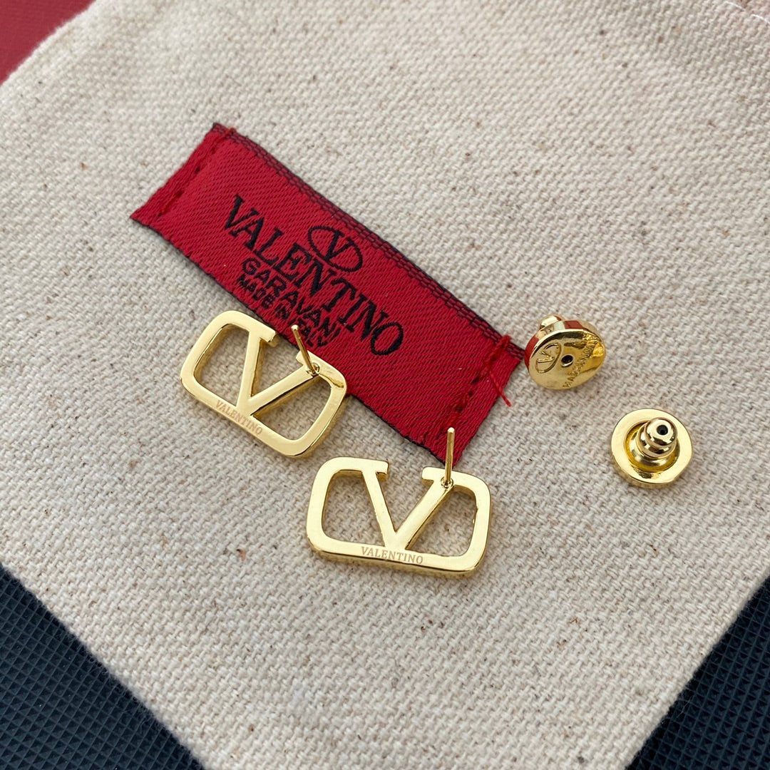 Fashionable Mini Stud Earrings