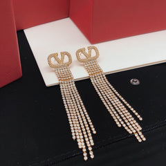 Fashionable Diamond Tassel Earrings