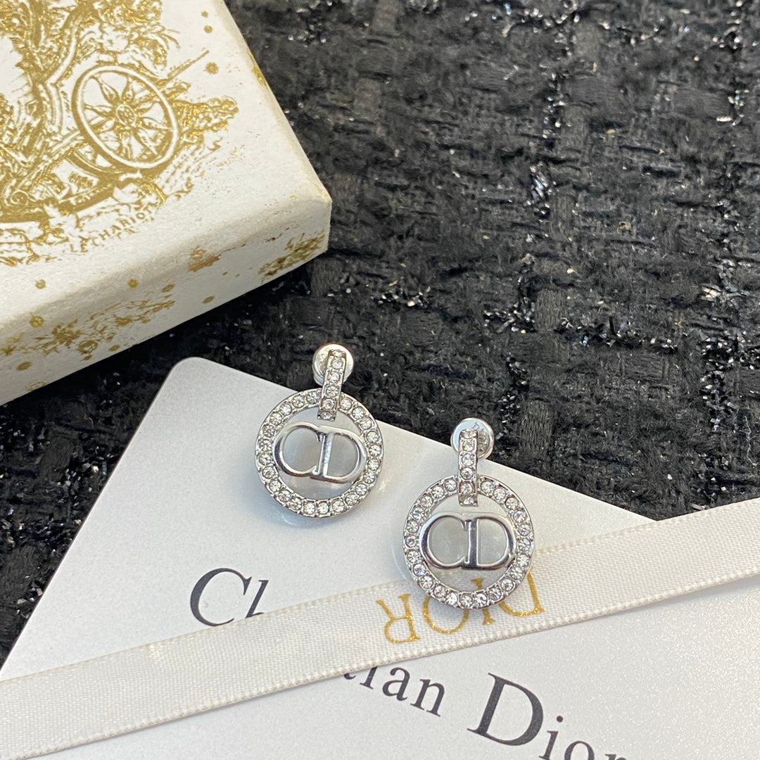 Elegant Diamond Round Earrings