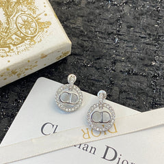 Elegant Diamond Round Earrings
