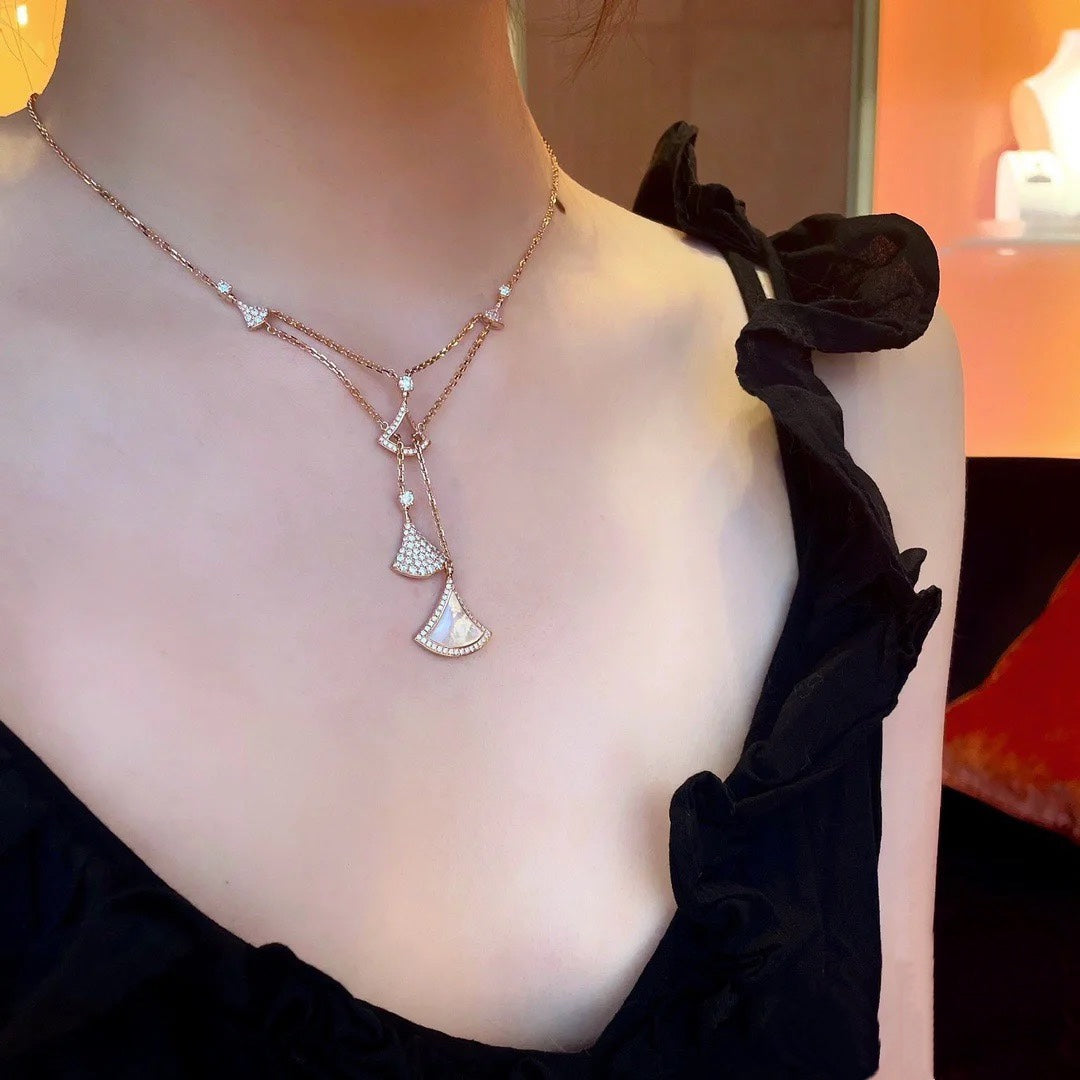 Diamond Scalloped Necklace