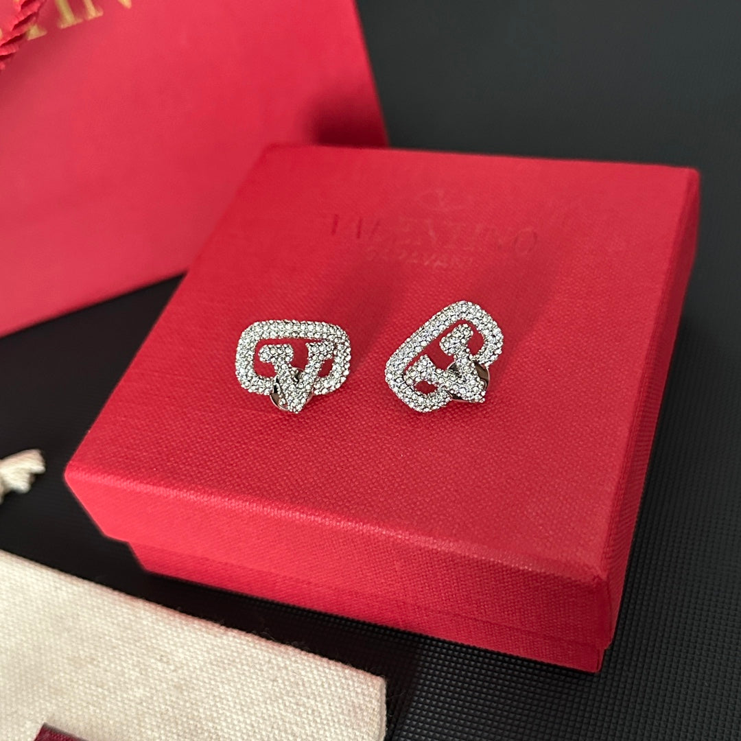 Fashionable Mini Diamond Stud Earrings
