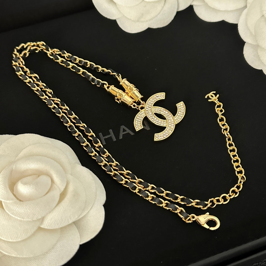 Gold Pendant Metal Leather Necklace