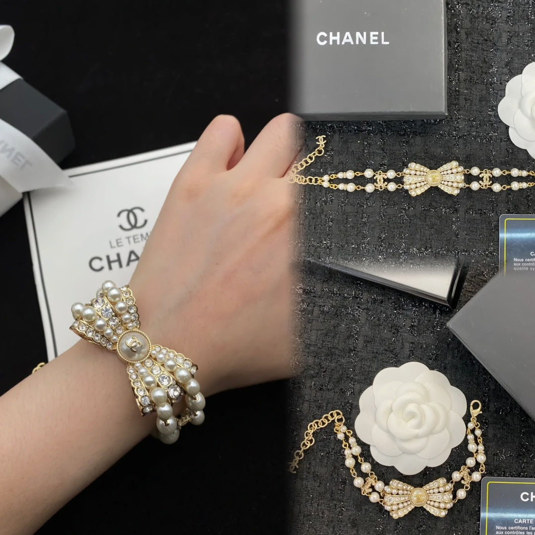 Bow Pearl Bracelet