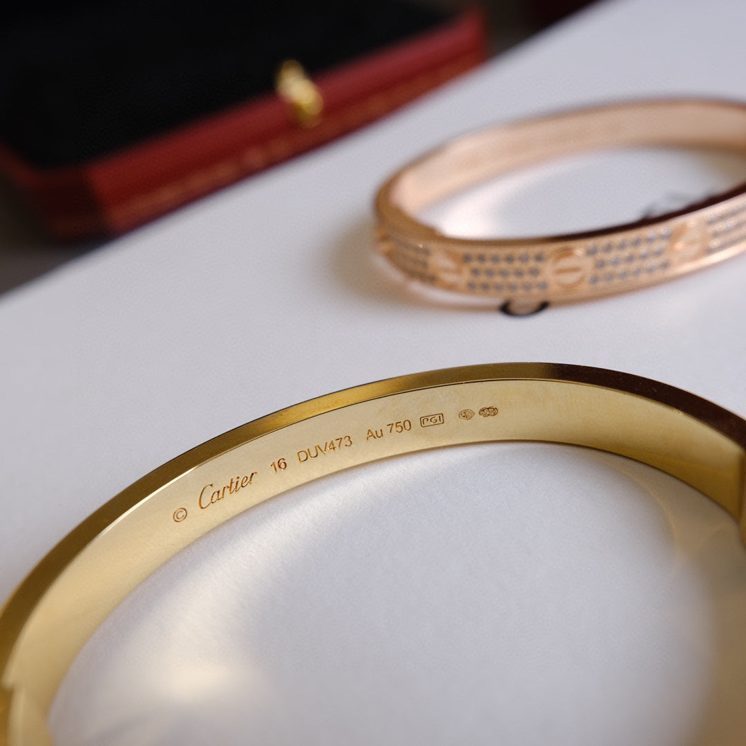 Classic sparkling full diamond bracelet